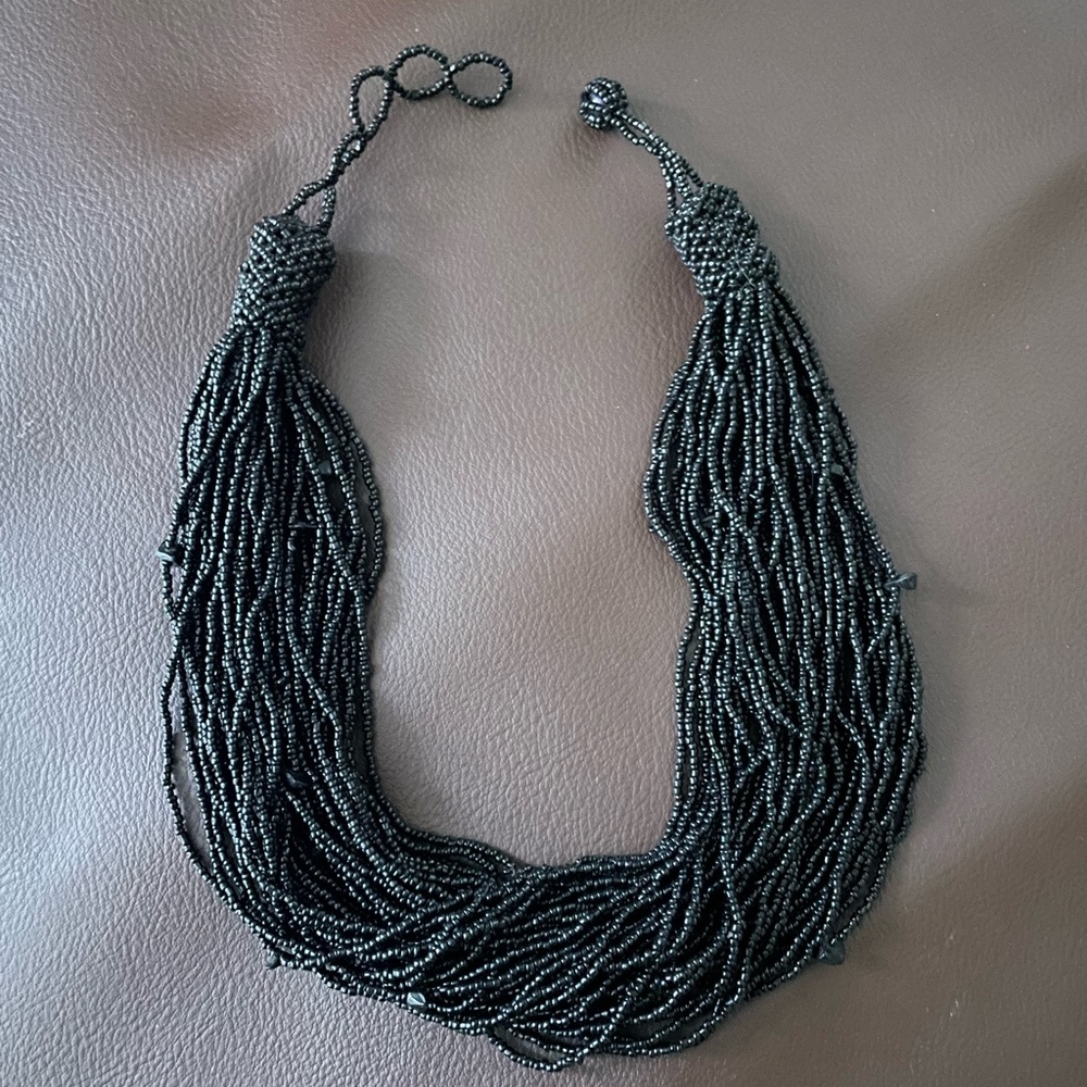 Black Seed Bead Necklack